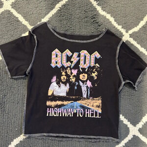 Cropped AC/DC Tee